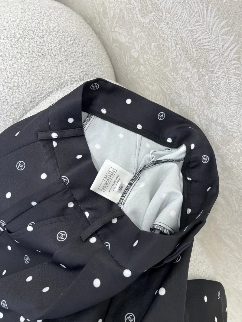 Chanel Long Pants ZipUp 110563