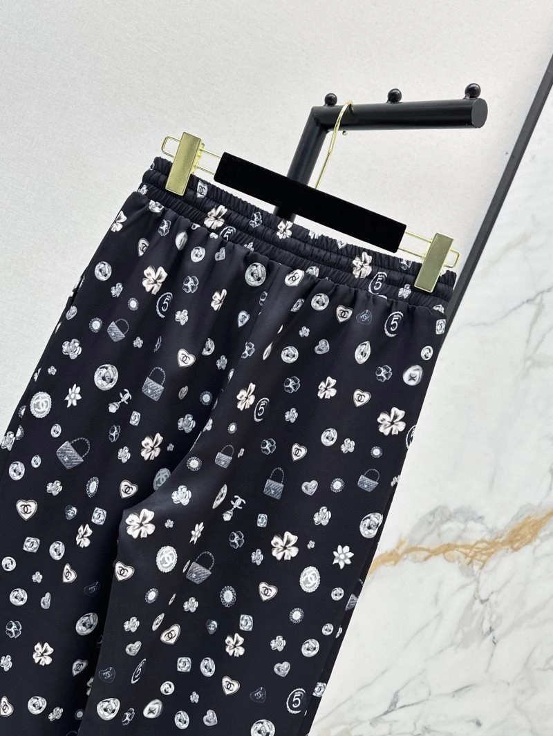 Durable Chanel Long Pants 108164
