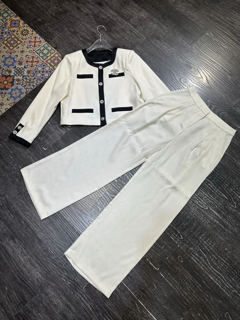 Flexible Chanel Long Suits 111409