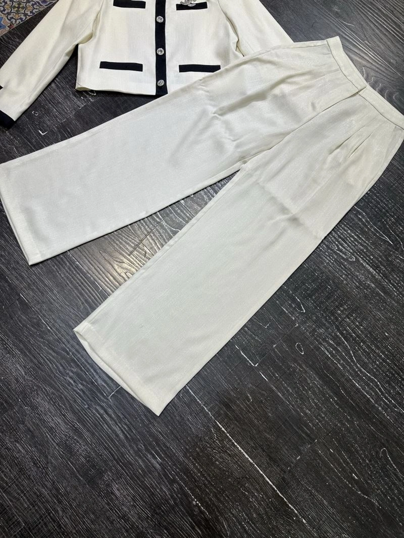 Flexible Chanel Long Suits 111409