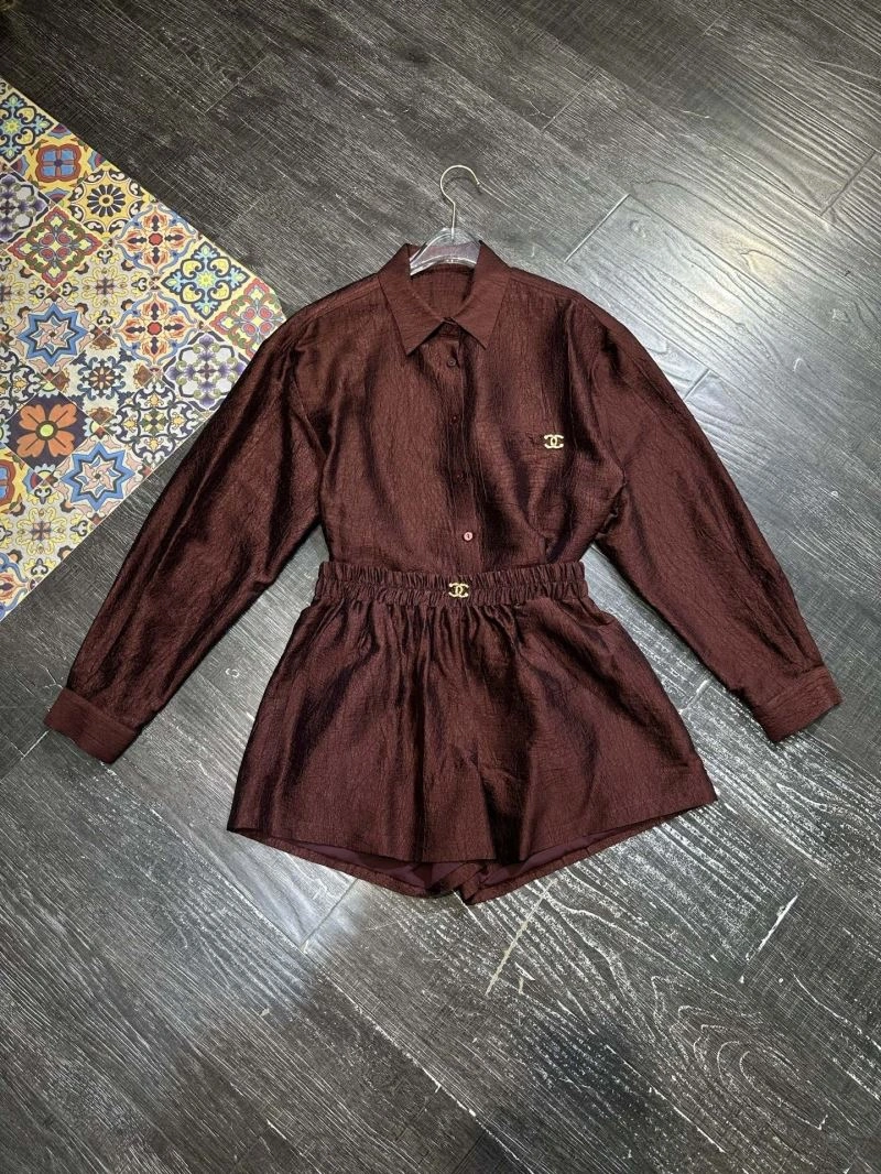 Bold Chanel Long Suits 111406