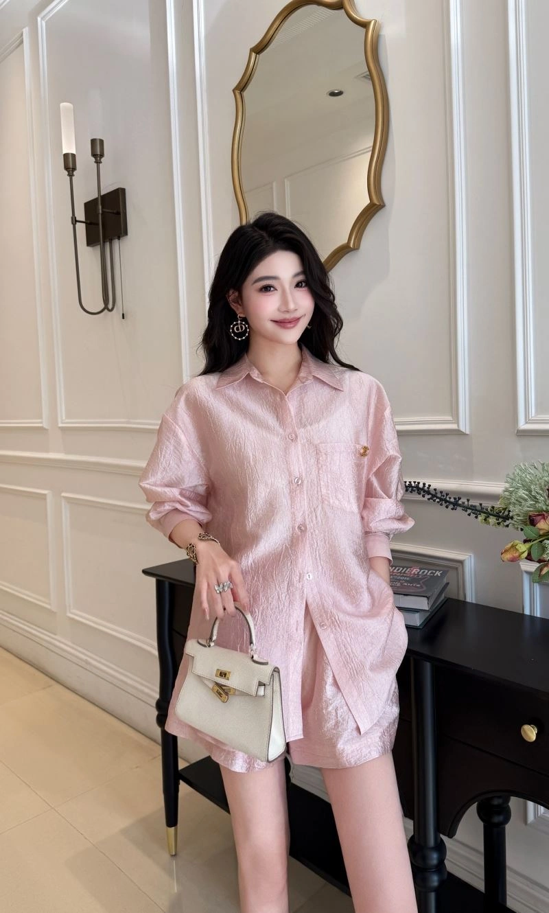 Refined Chanel Long Suits 111381
