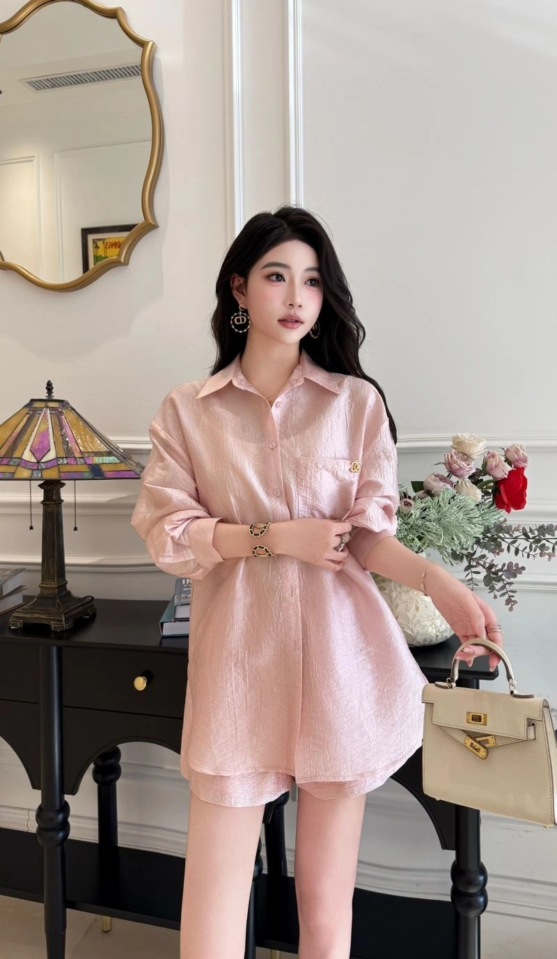 Refined Chanel Long Suits 111381