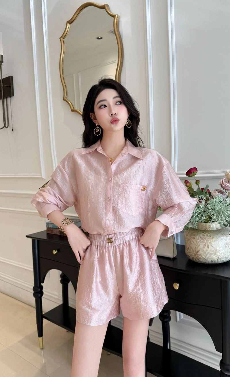 Refined Chanel Long Suits 111381