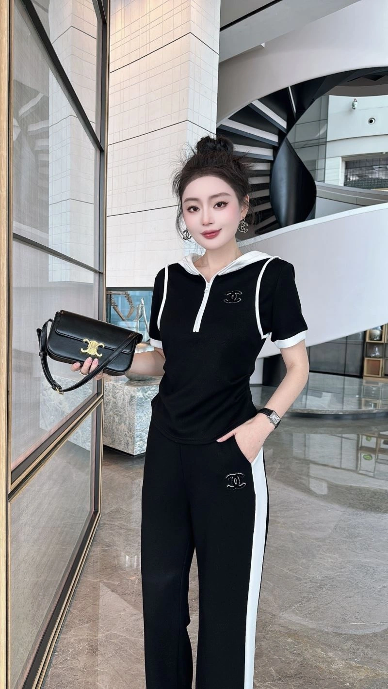 OdorResistant Chanel Long Suits 111386