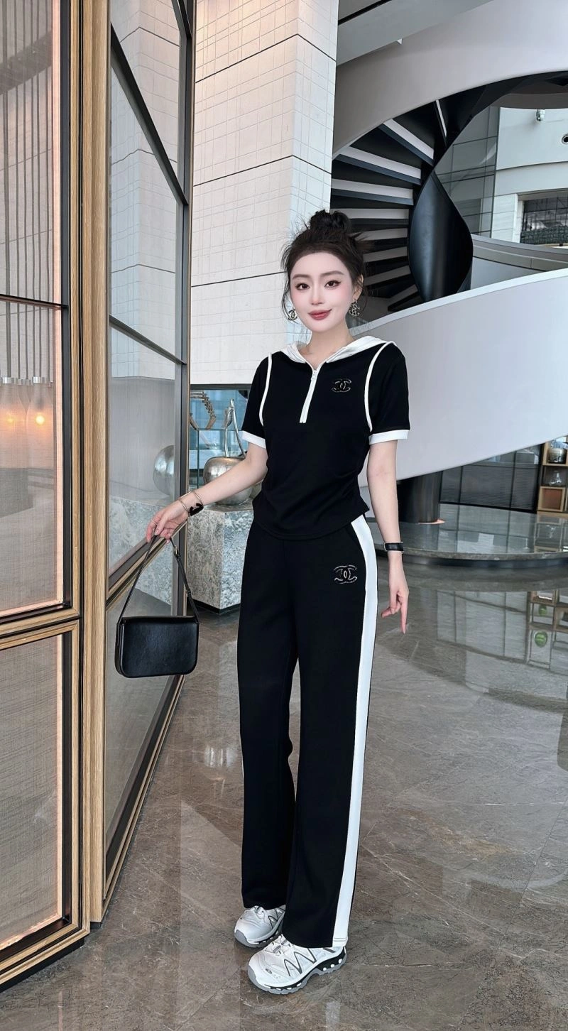 OdorResistant Chanel Long Suits 111386