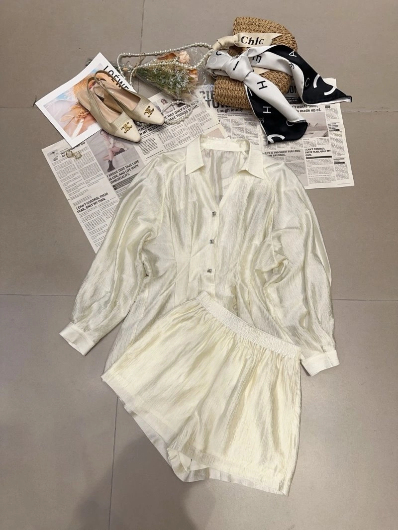 Chanel Long Suits Reliable 108911