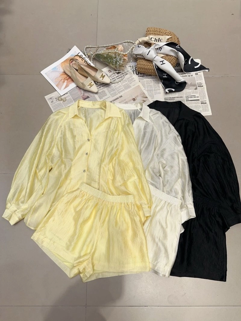 Chanel Long Suits Reliable 108911