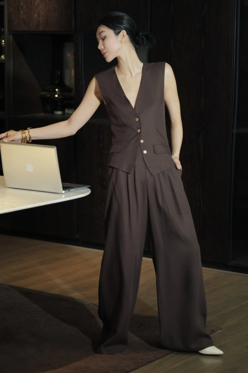 Durable Chanel Long Suits 108900