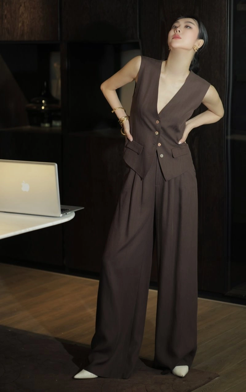 Durable Chanel Long Suits 108900