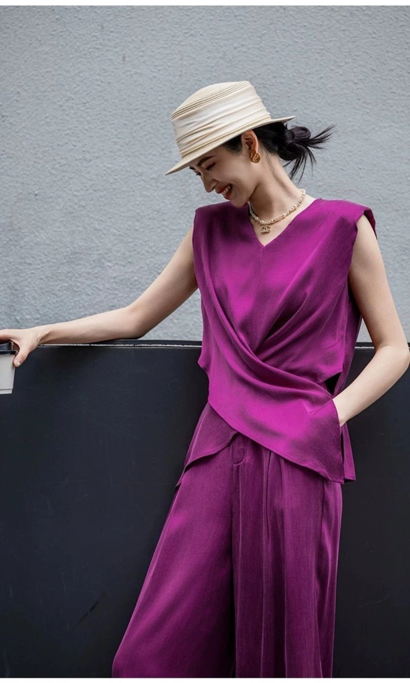 Snug Chanel Long Suits 108895