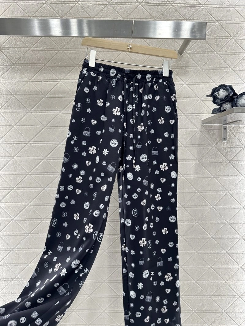 Chanel Long Suits Versatile 108882