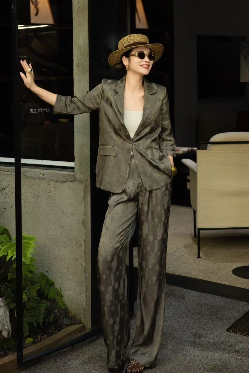 Soft Chanel Long Suits 108896