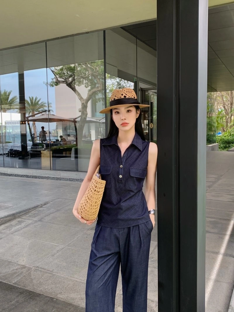Chanel Long Suits Neat 108870