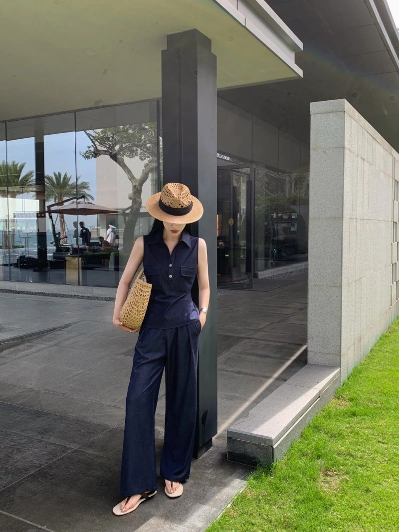 Chanel Long Suits Neat 108870