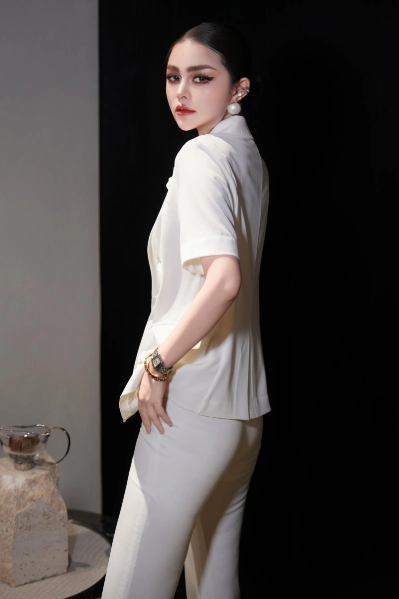 Chanel Long Suits Breathable 108864