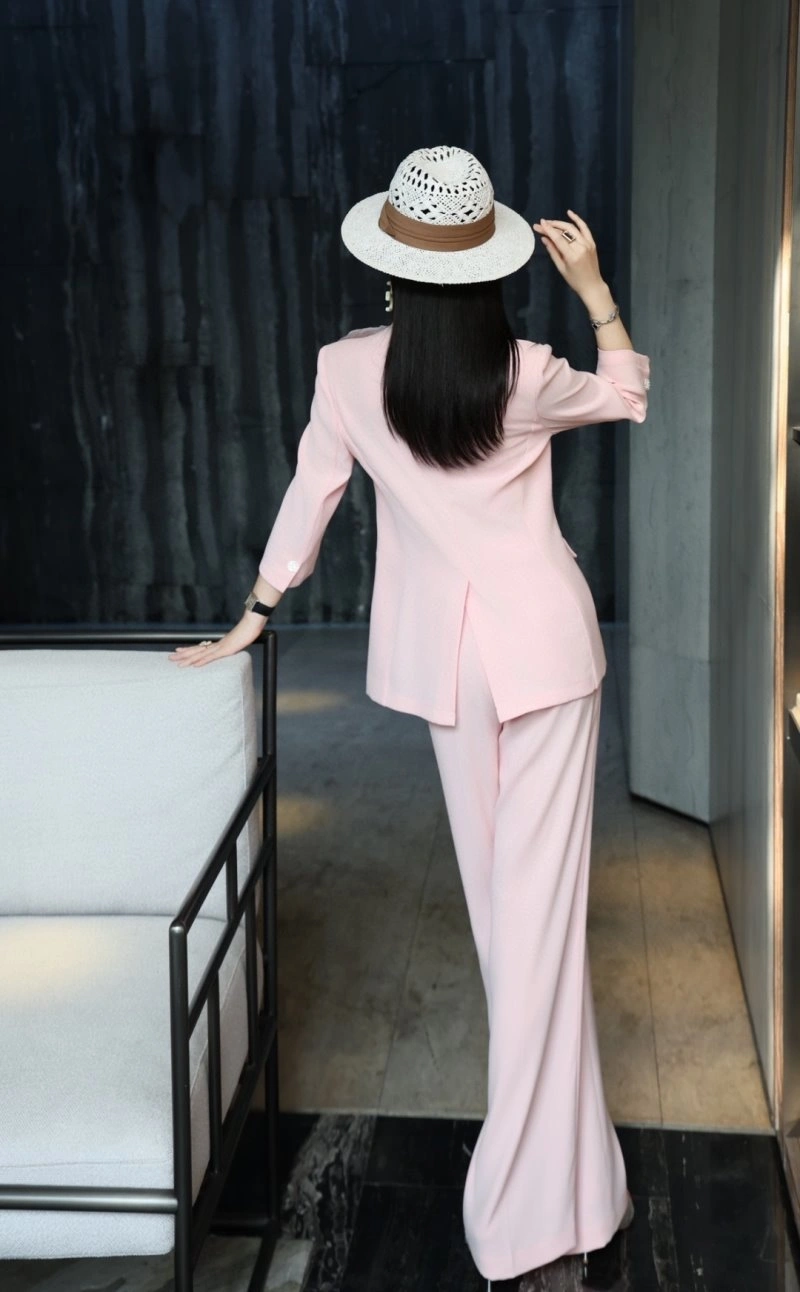 Vibrant Chanel Long Suits 108865