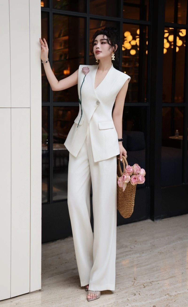 WaterResistant Chanel Long Suits 108858