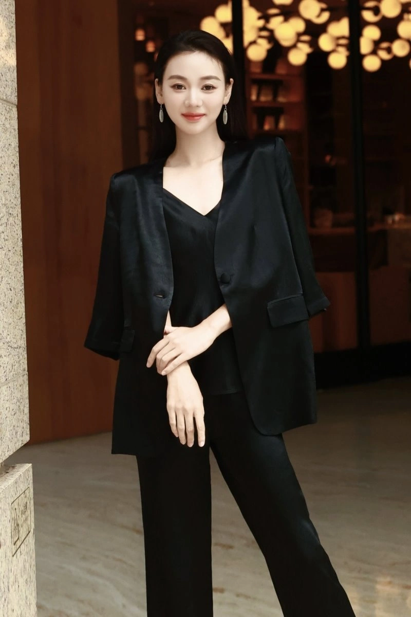 Chanel Long Suits Resilient 110527