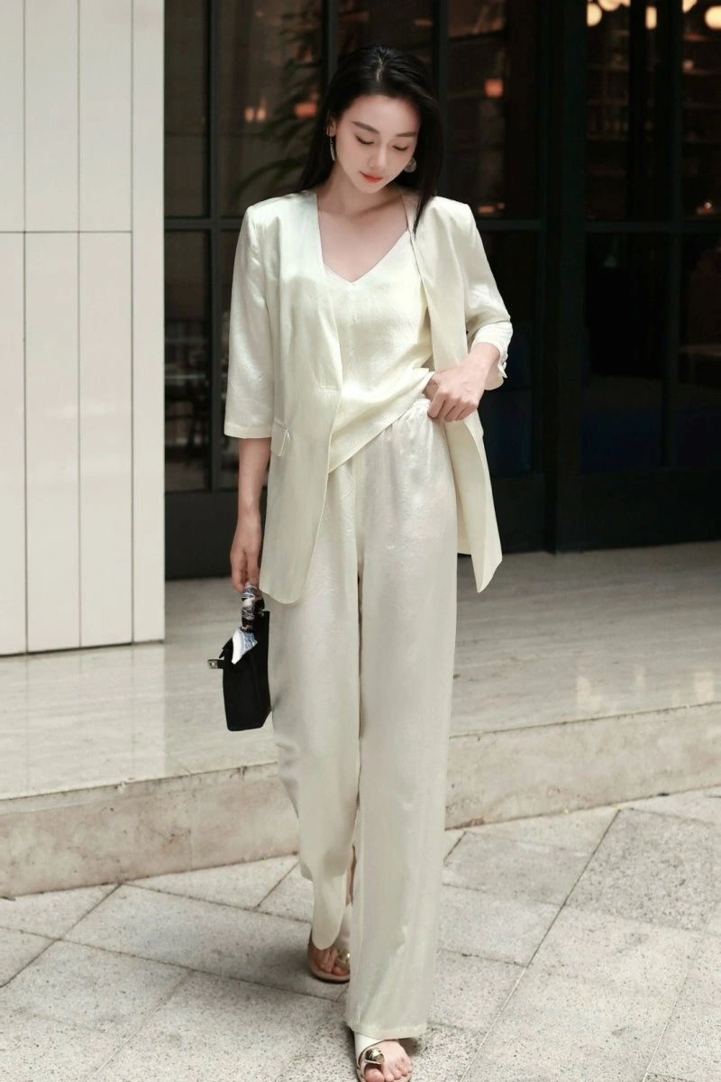 Chanel Long Suits OnTrend 110526
