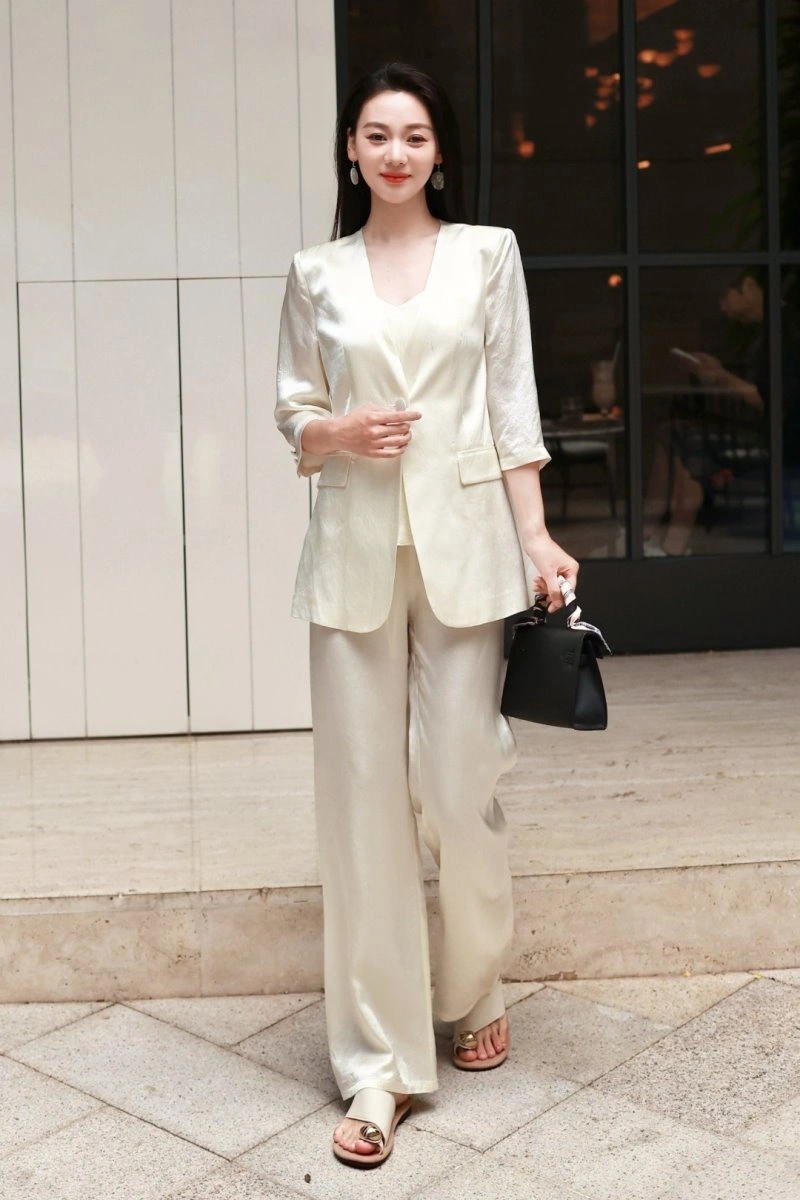 Chanel Long Suits OnTrend 110526