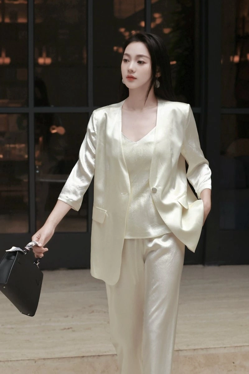 Chanel Long Suits OnTrend 110526