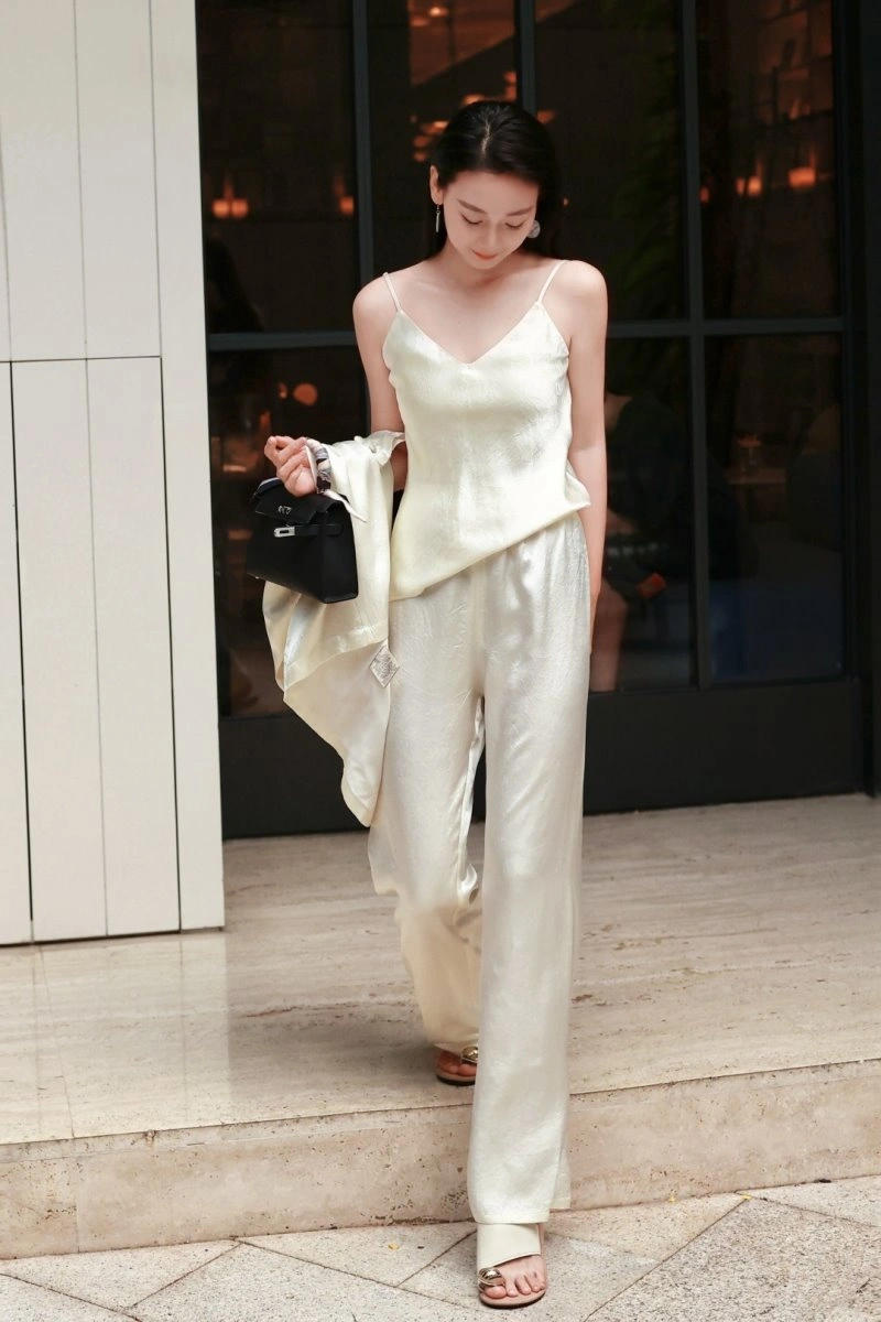 Chanel Long Suits Efficient 110516