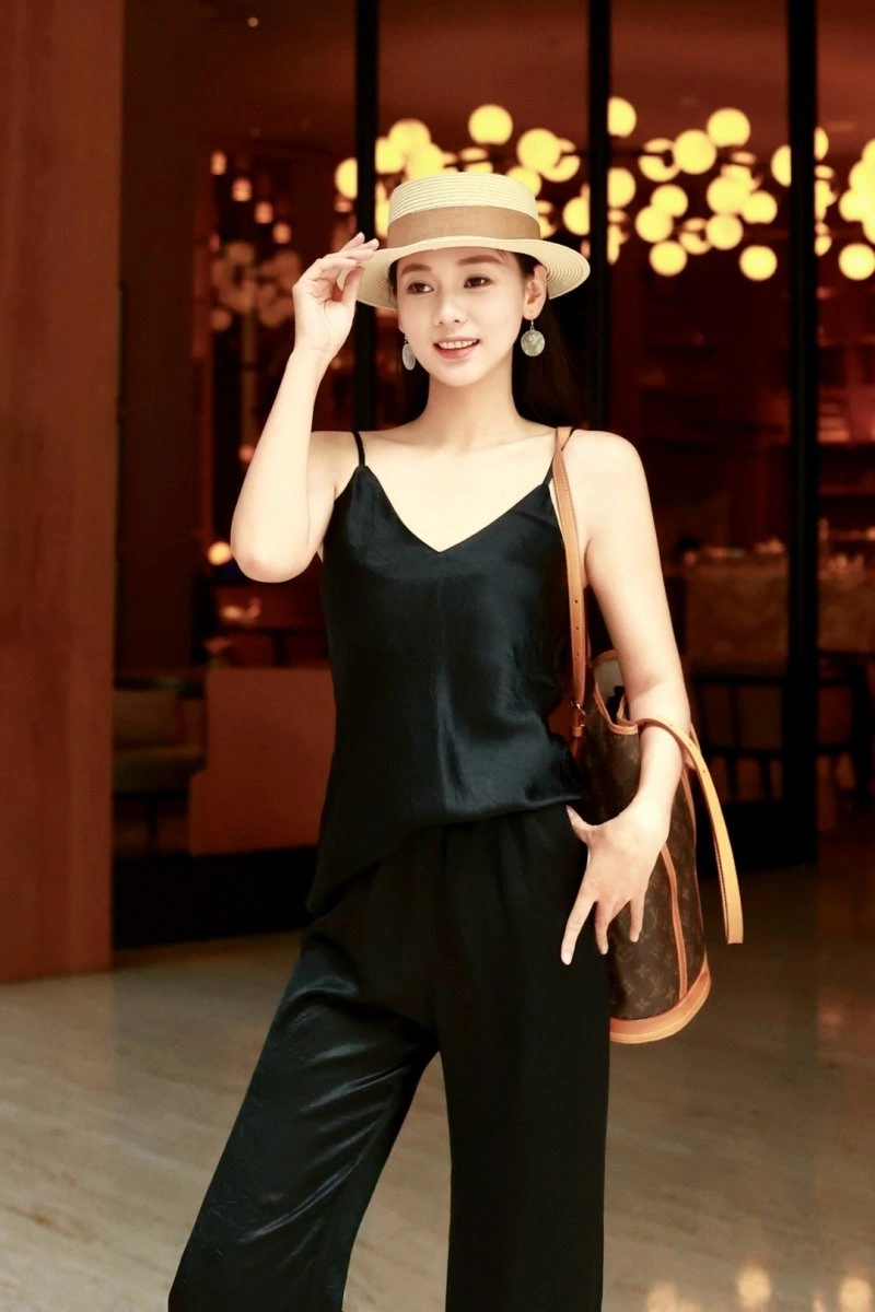 Chanel Long Suits Bold 110519
