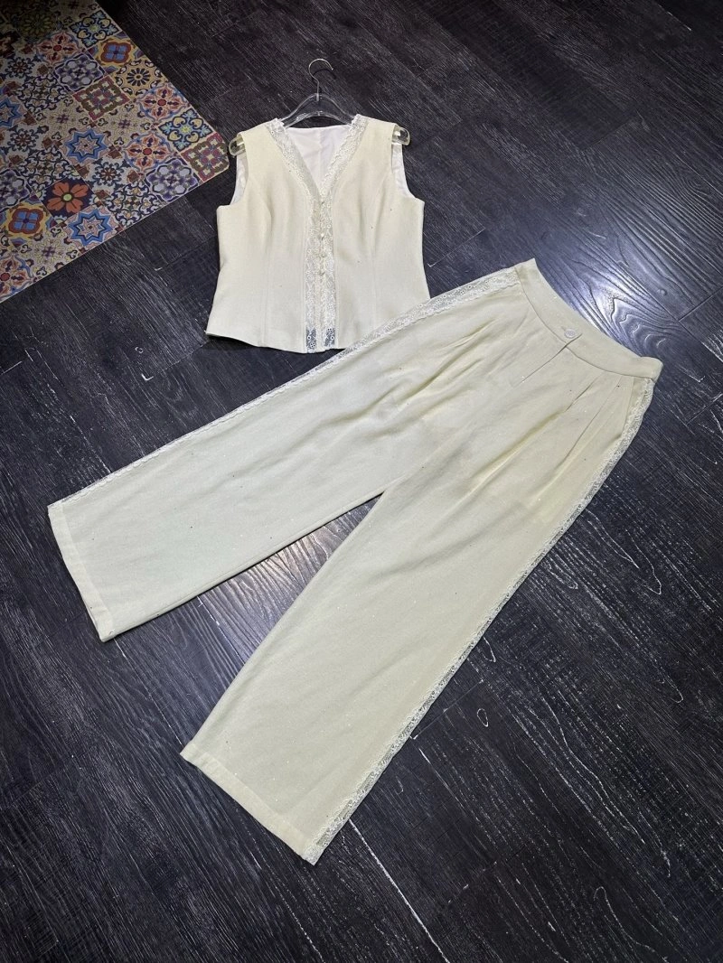 Chanel Long Suits Resilient 110508