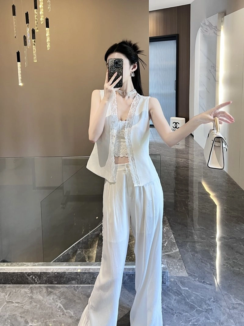 Chanel Long Suits FreshLook 110523
