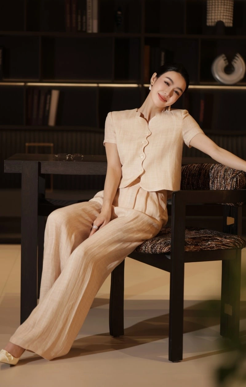 Chanel Long Suits Popular 110511