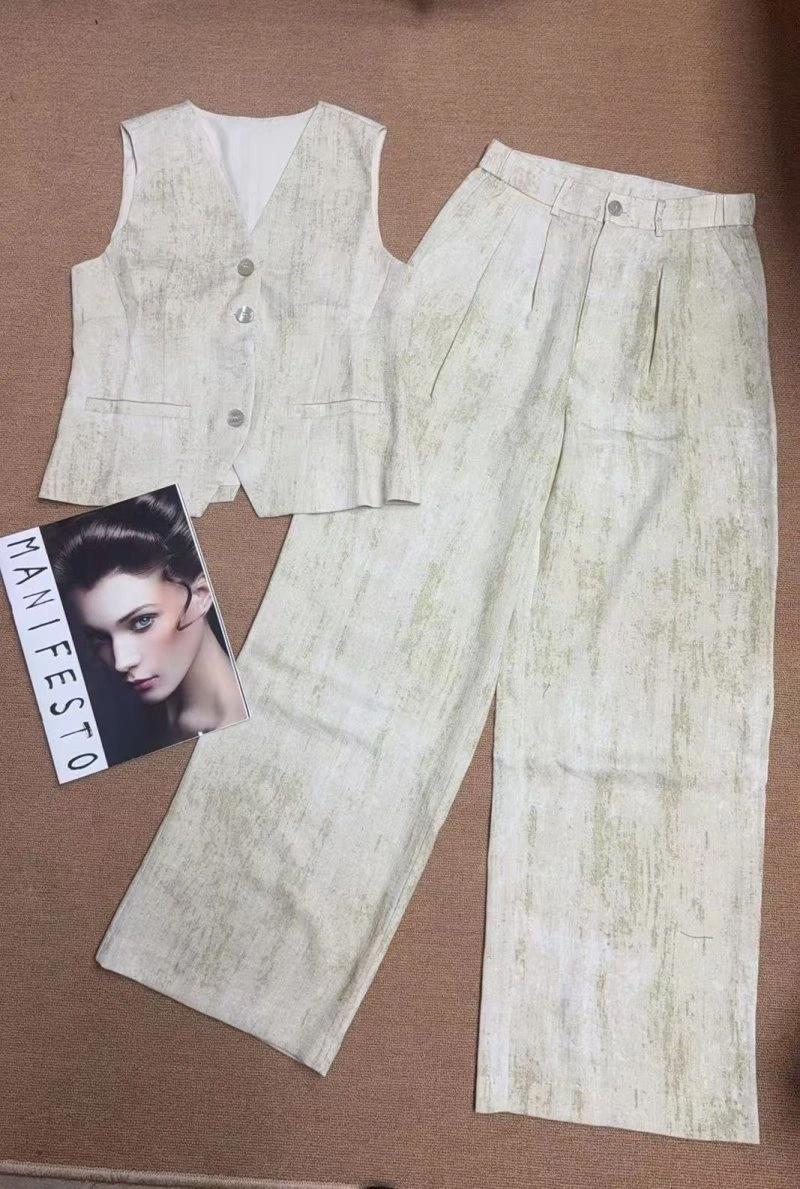 Original Chanel Long Suits 110504
