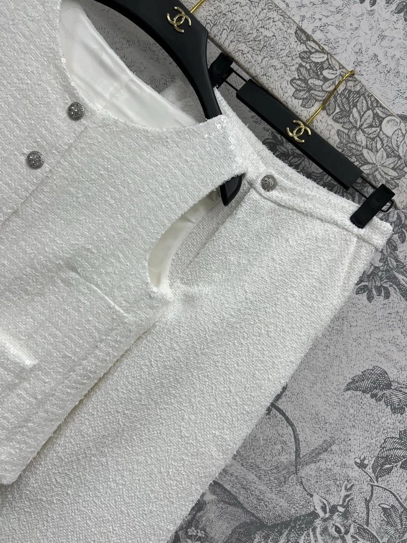 Chanel Long Suits SmoothTexture 108162