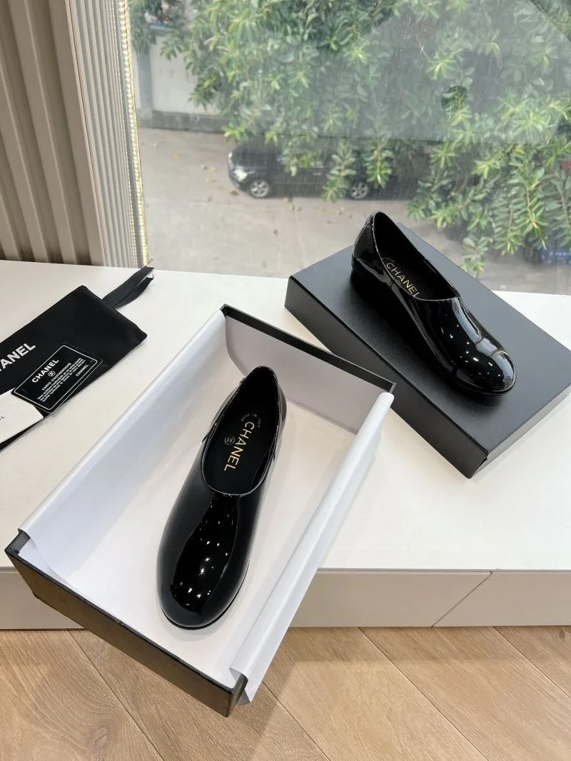 Chanel Low Shoes EasyCare 18535