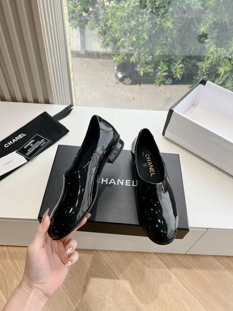Chanel Low Shoes EasyCare 18535
