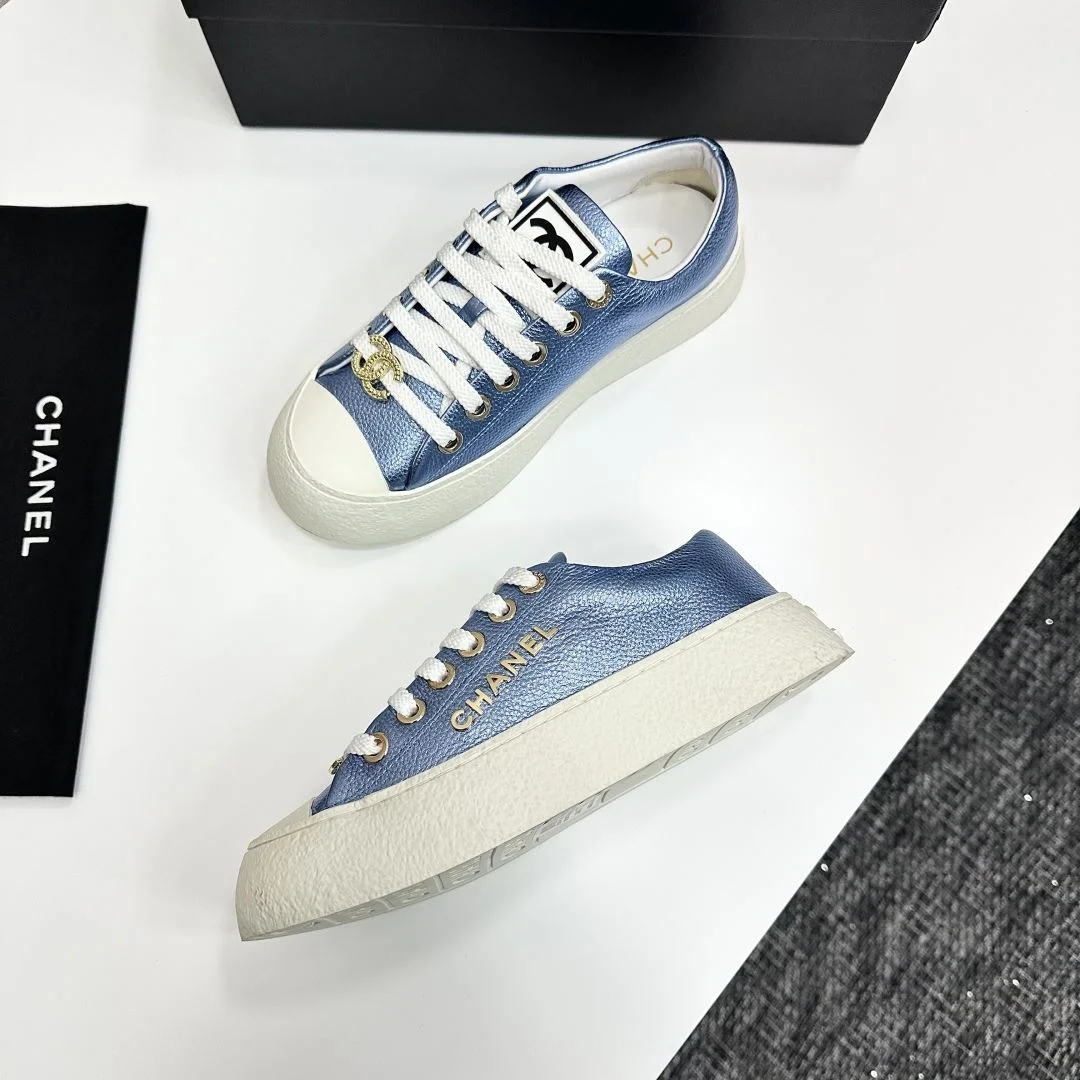 Sophisticated Chanel Low Shoes 18487