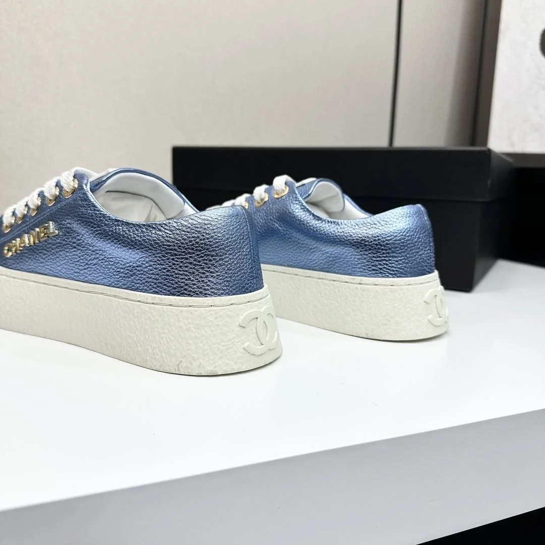 Sophisticated Chanel Low Shoes 18487