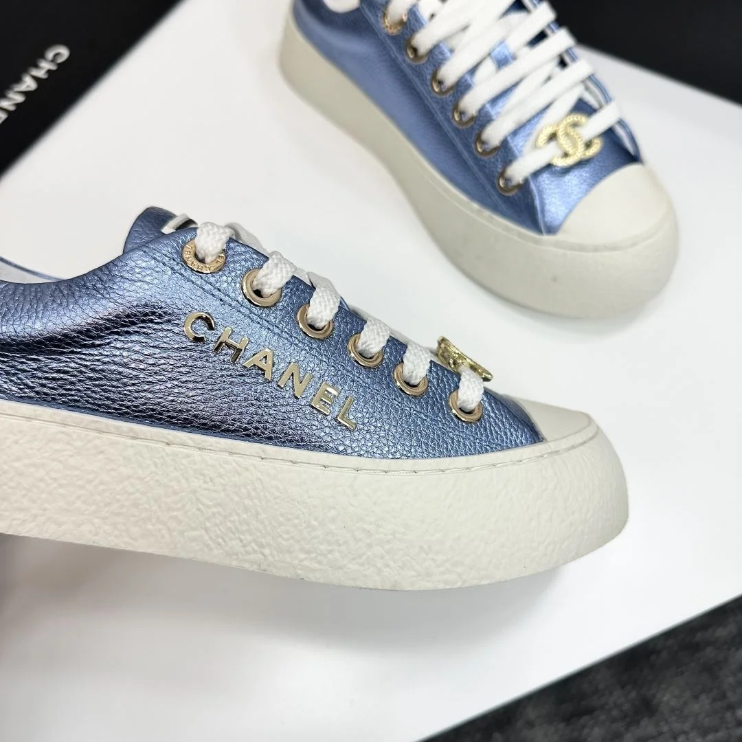 Sophisticated Chanel Low Shoes 18487