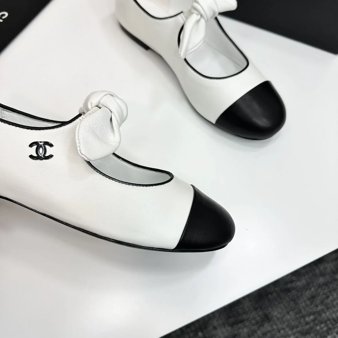 Chanel Low Shoes Contemporary 18466