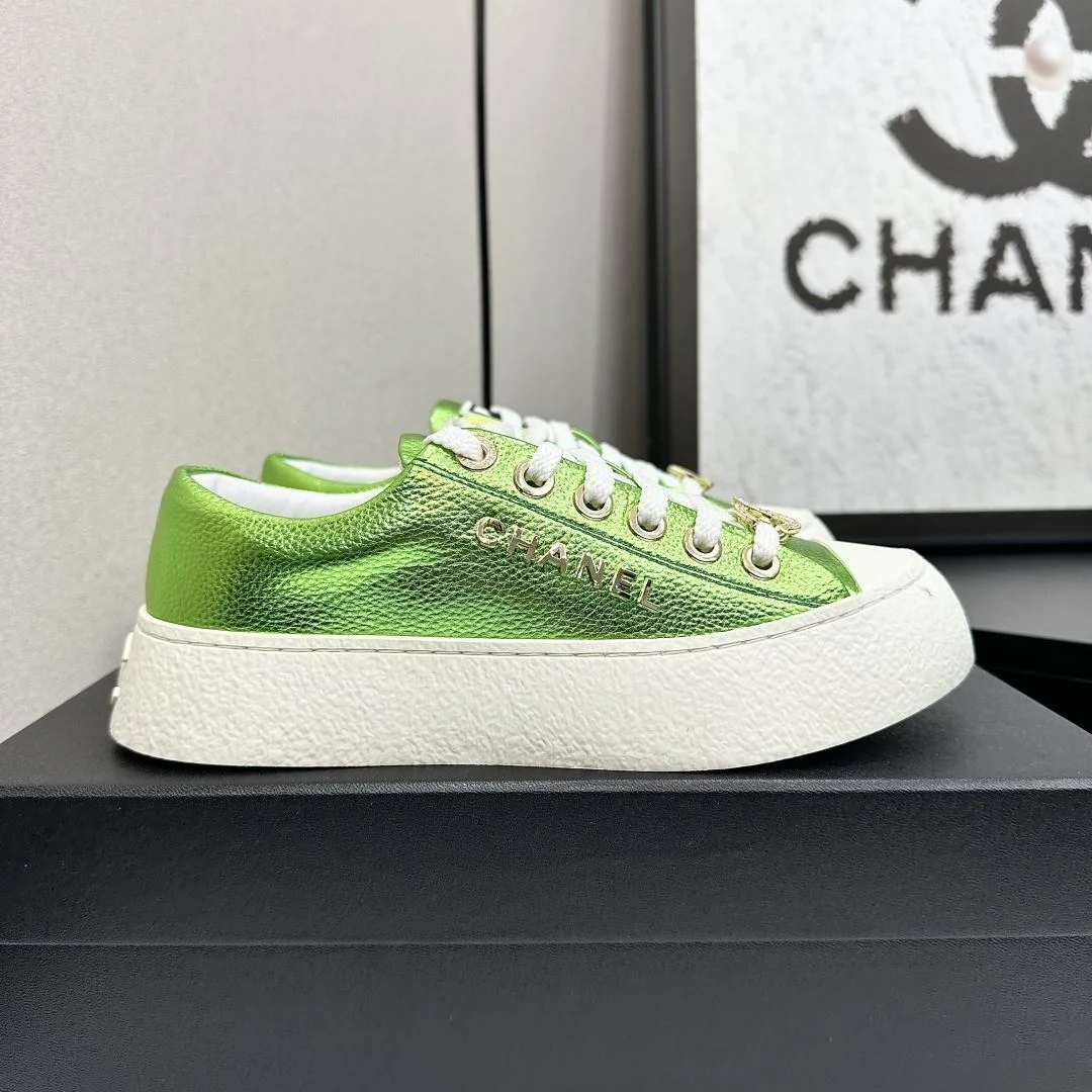 Comfortable Chanel Low Shoes 18524