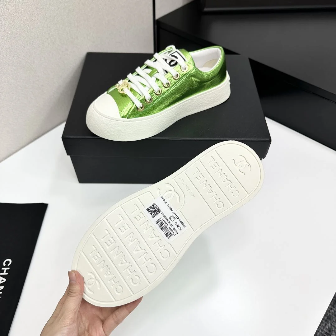 Comfortable Chanel Low Shoes 18524