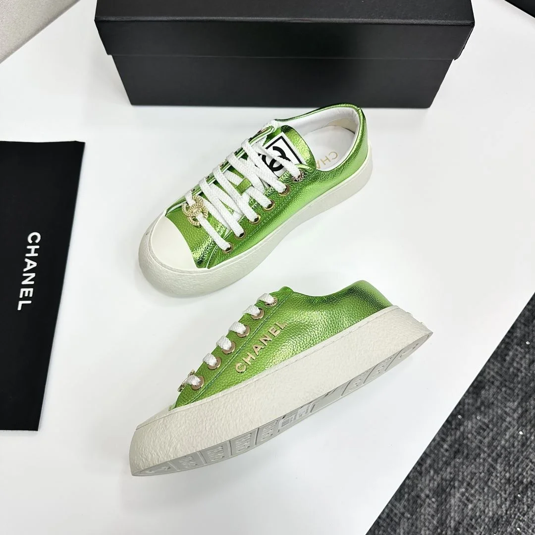 Comfortable Chanel Low Shoes 18524