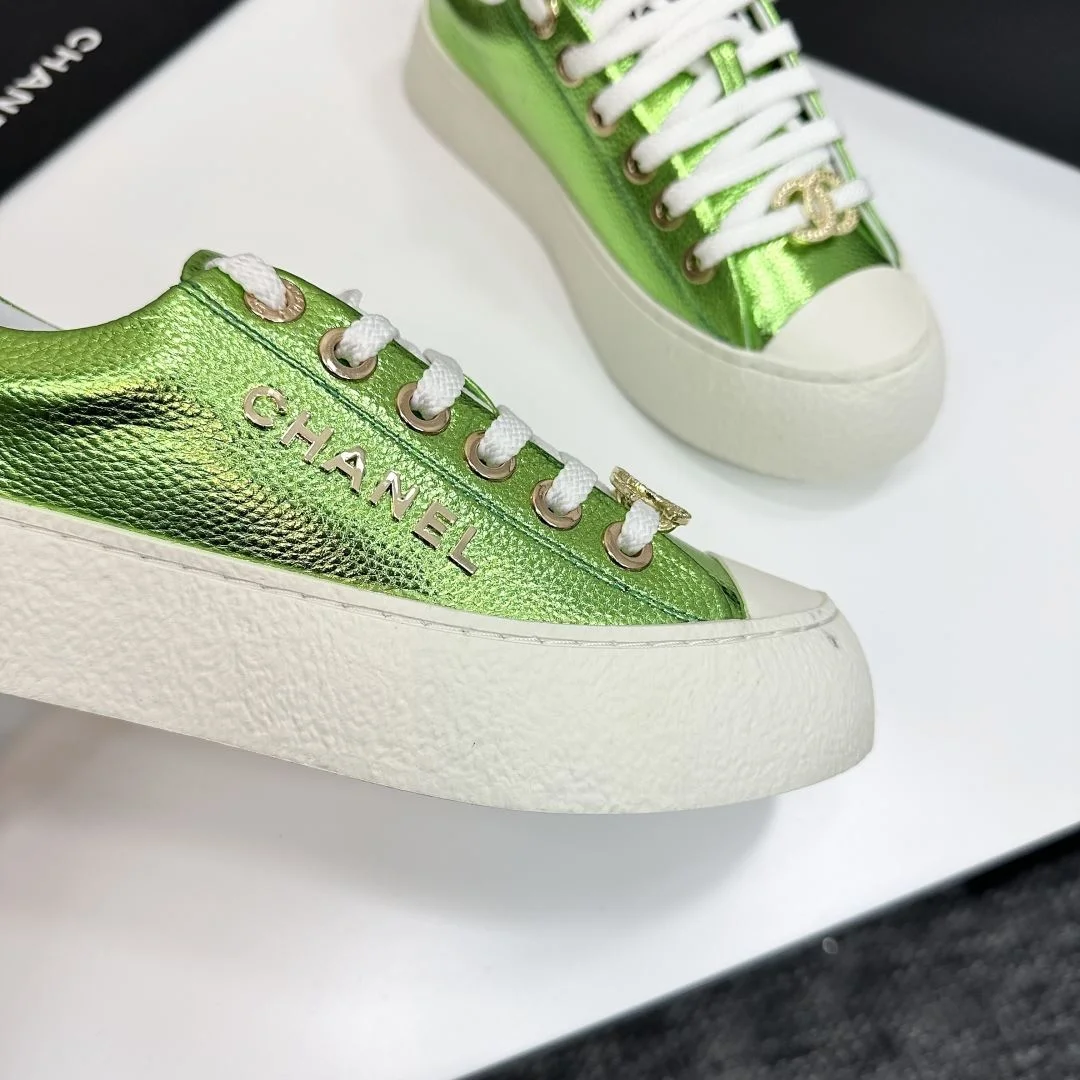 Comfortable Chanel Low Shoes 18524