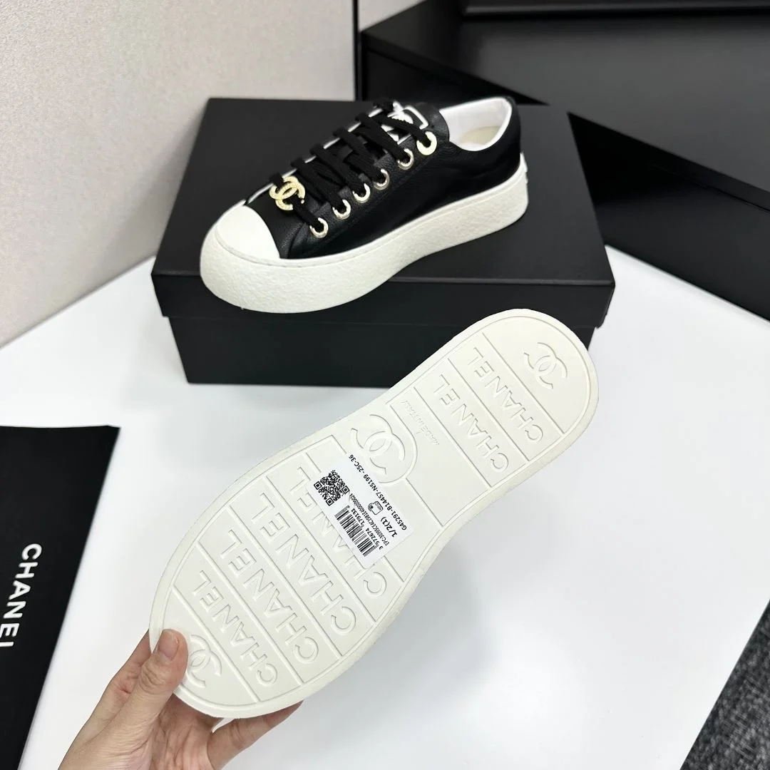 Resilient Chanel Low Shoes 18467