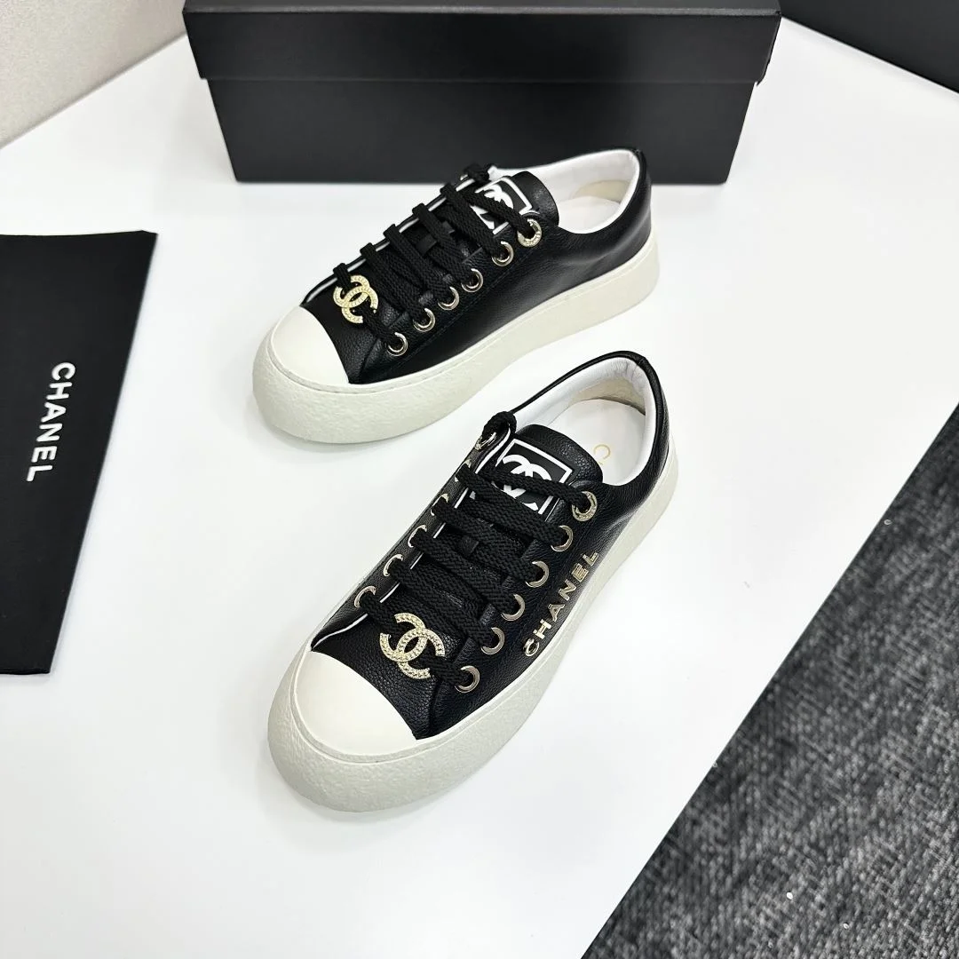Resilient Chanel Low Shoes 18467
