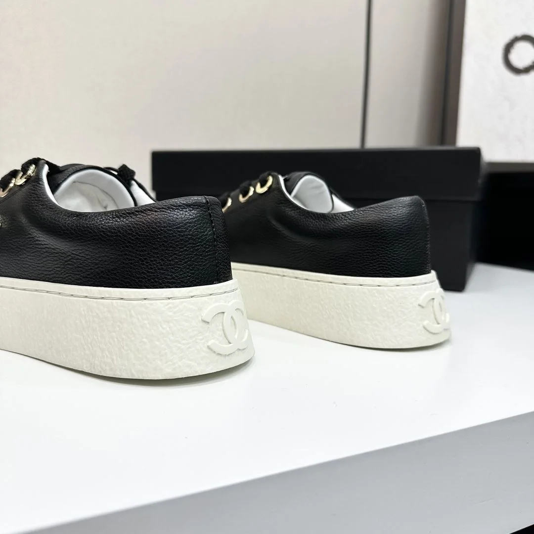 Resilient Chanel Low Shoes 18467