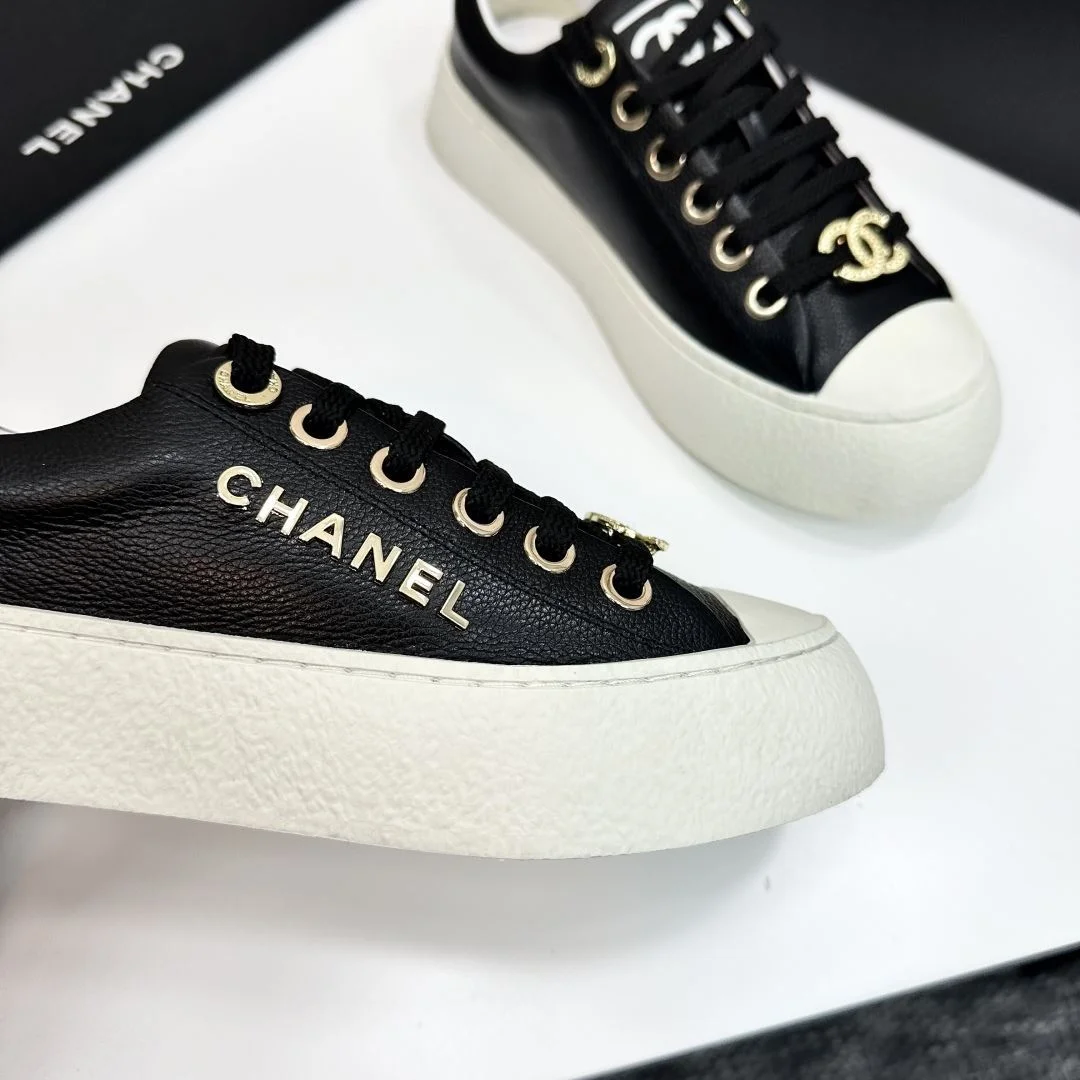 Resilient Chanel Low Shoes 18467
