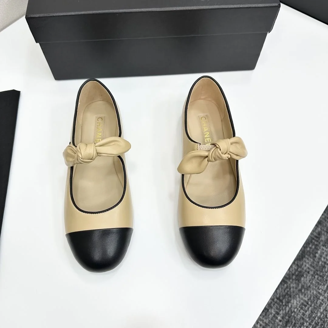Chanel Low Shoes EyeCatching 18517