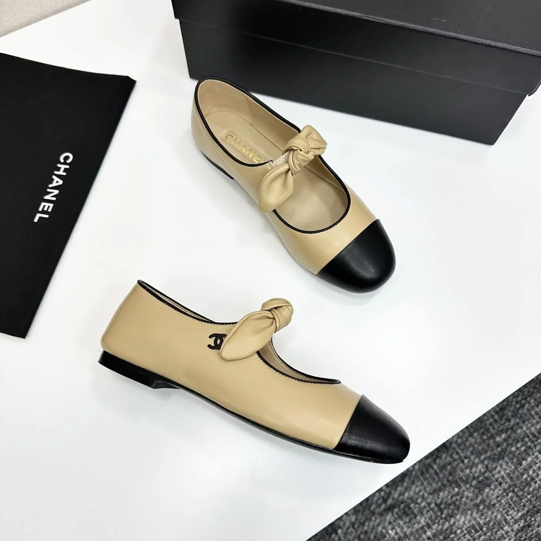 Chanel Low Shoes EyeCatching 18517