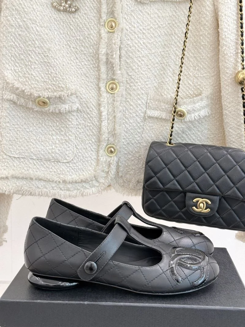 Chanel Low Shoes Flexible 20344